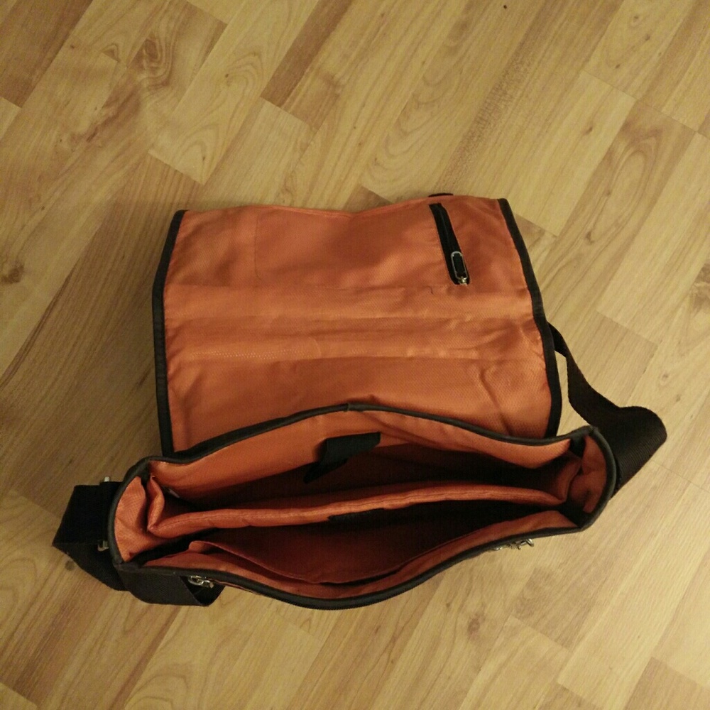 Bag - Picture 2 of 5